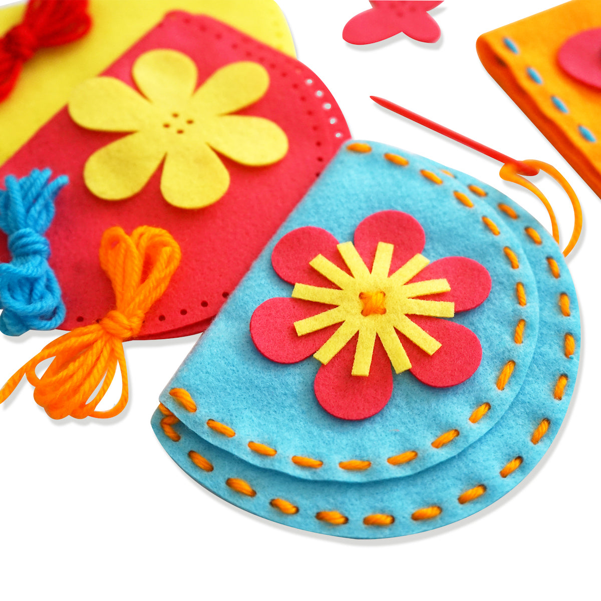 Flying Childhood Felt Crafts for Girls Sewing Own Bags and Purses